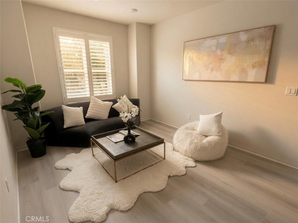 2111 Rio Grande, Pomona
