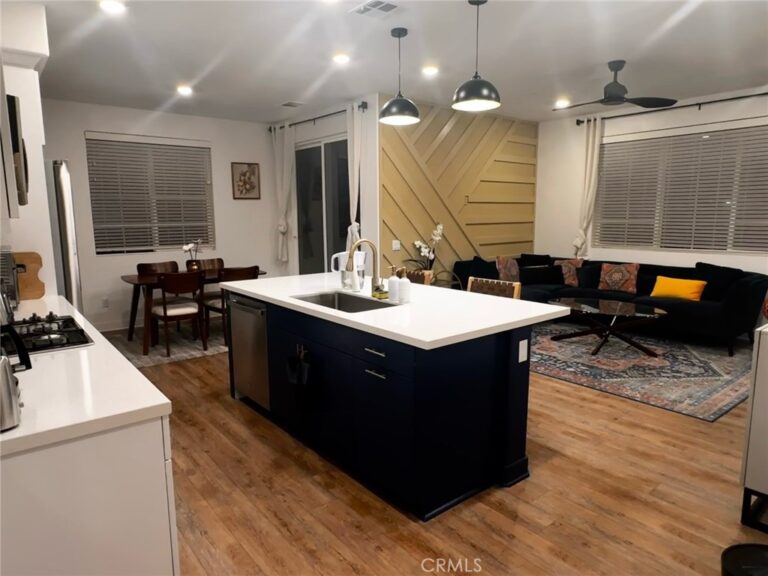 2155 Willow Wisp, Upland