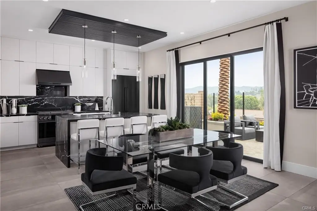 22081 Manarola, Walnut