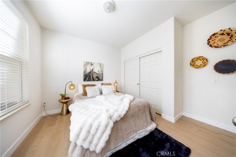 2225 Saratoga Lane, Glendora