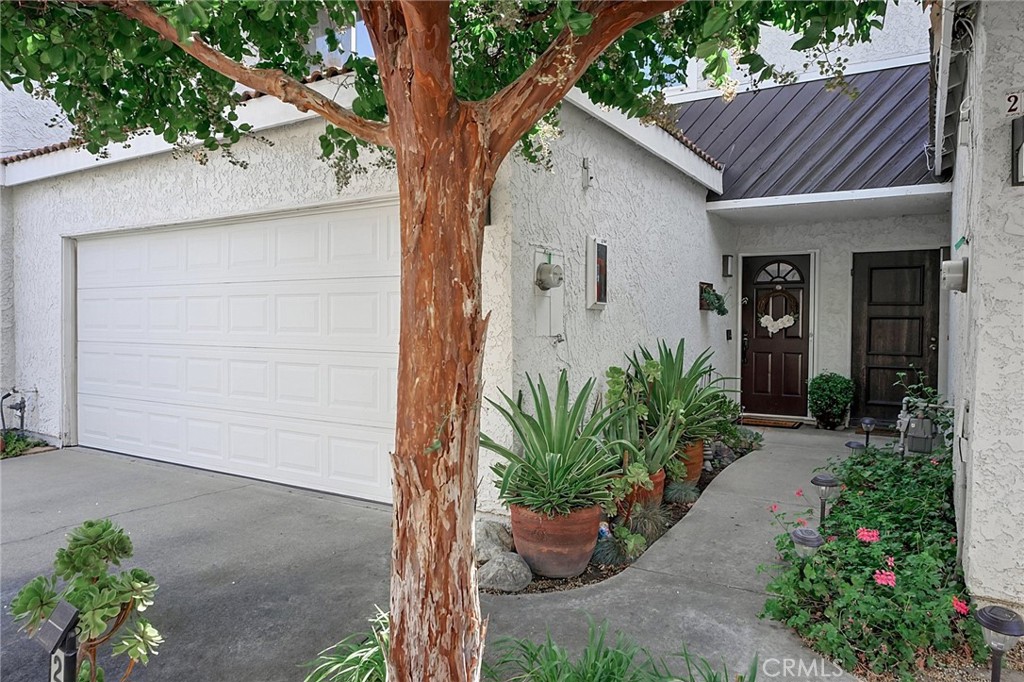 2245 Smoke Tree Lane, Ontario