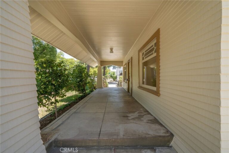 2382 Bonita Avenue, La Verne