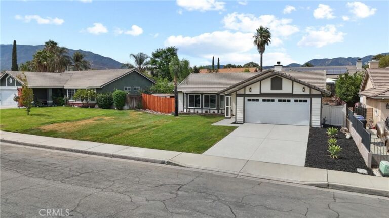 2402 W Sunrise Drive, Rialto
