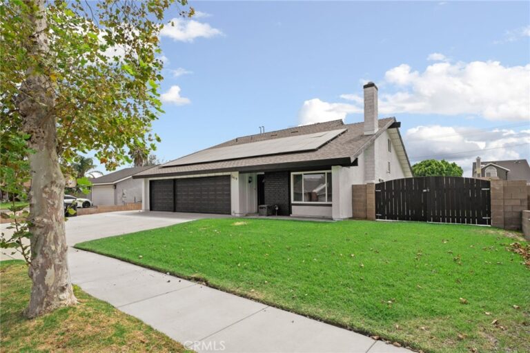 2419 S Woodlark, Ontario