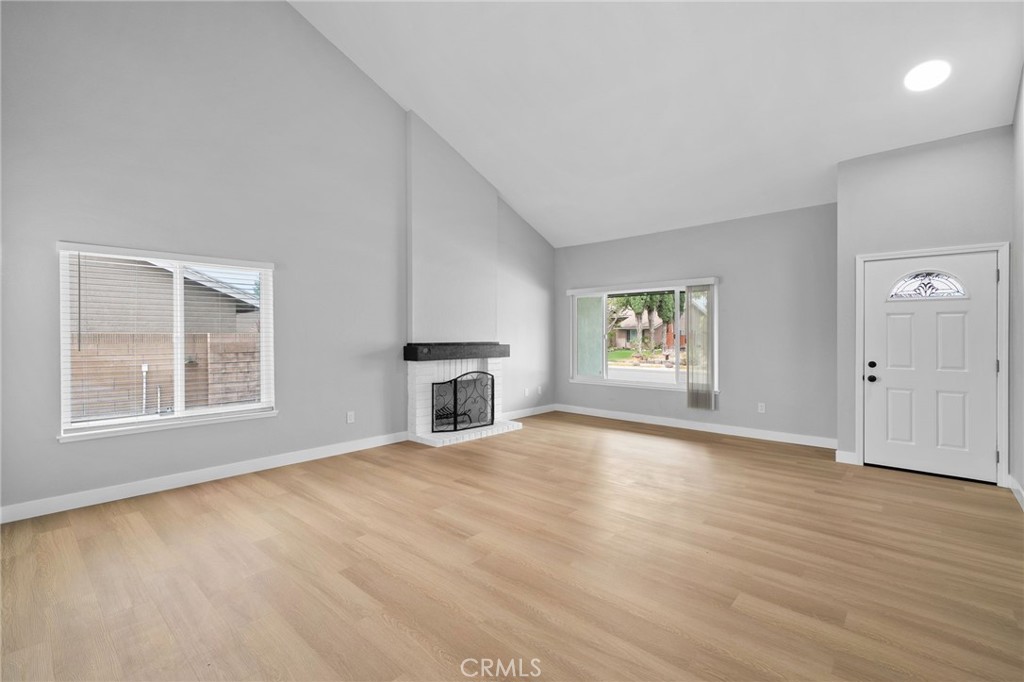 2419 S Woodlark, Ontario