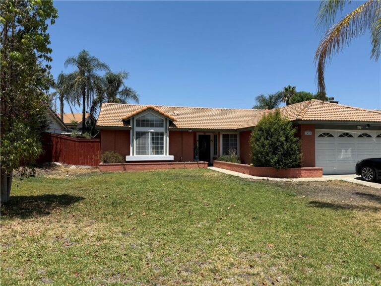 2420 W Sunrise Drive, Rialto