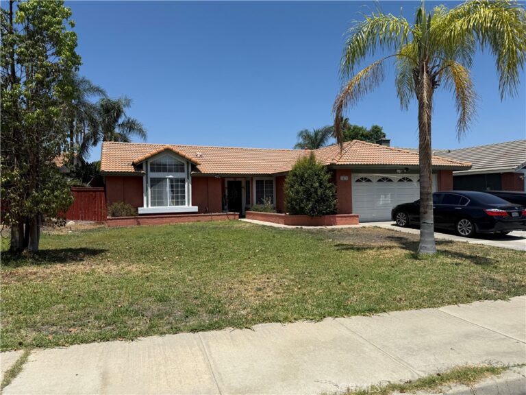2420 W Sunrise Drive, Rialto