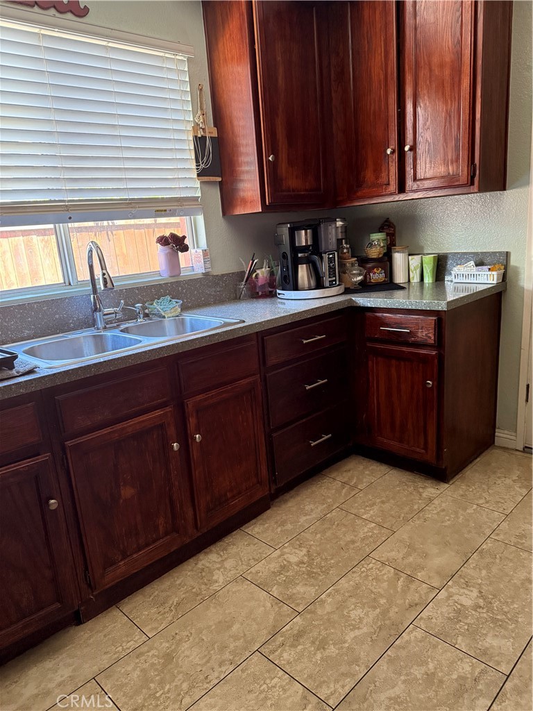 2420 W Sunrise Drive, Rialto