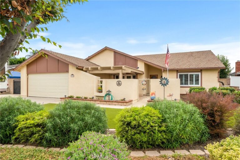 2465 Moss Circle, La Verne