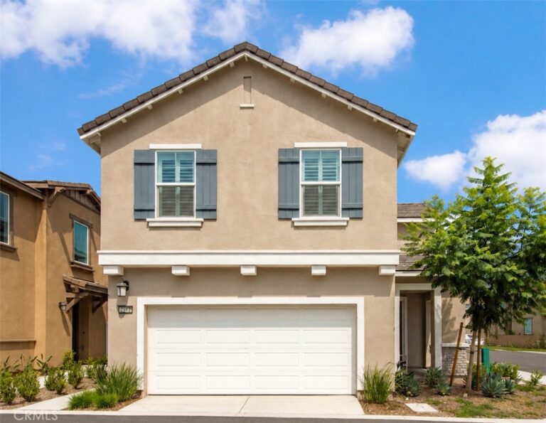 2512 Powell, Rialto