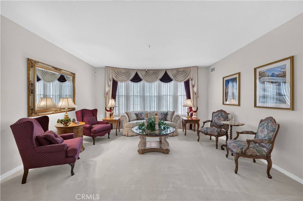 2560 Galicia, La Verne