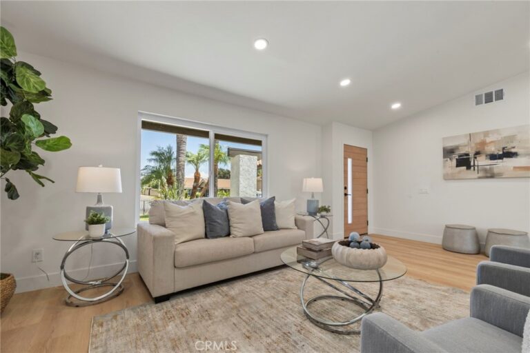 2614 Virginia Way, Ontario