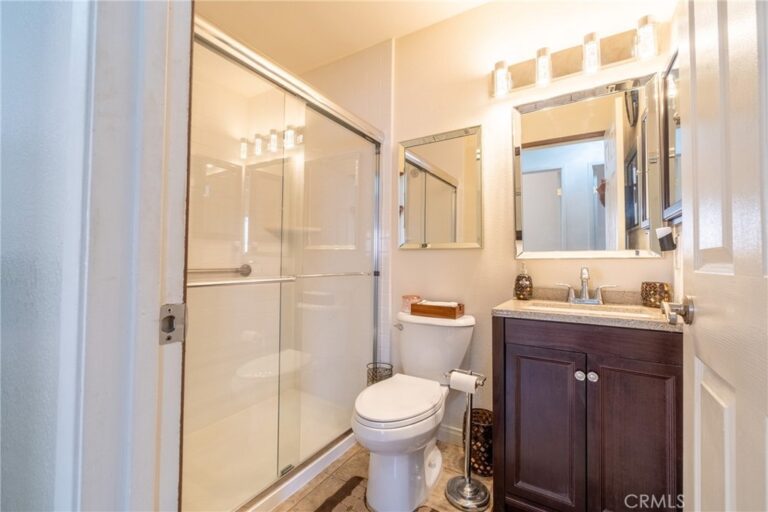 2688 W Calle Vista, Rialto