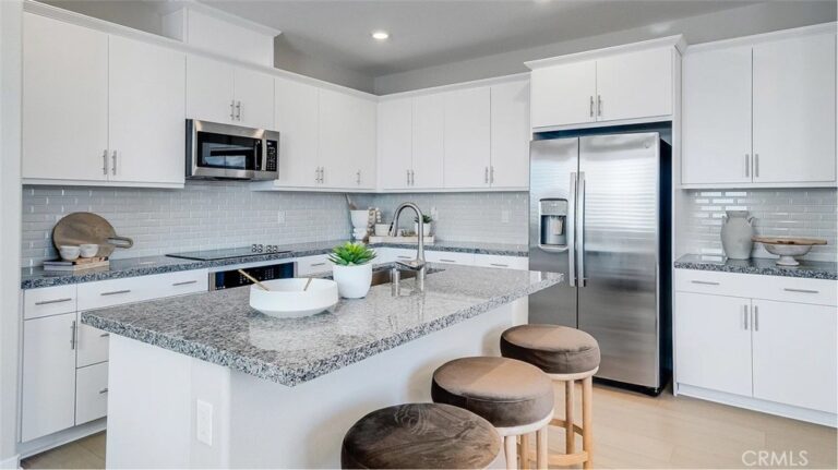 2723 Cloudview Privado, Ontario