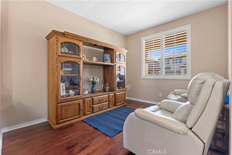 2723 Vine, Pomona