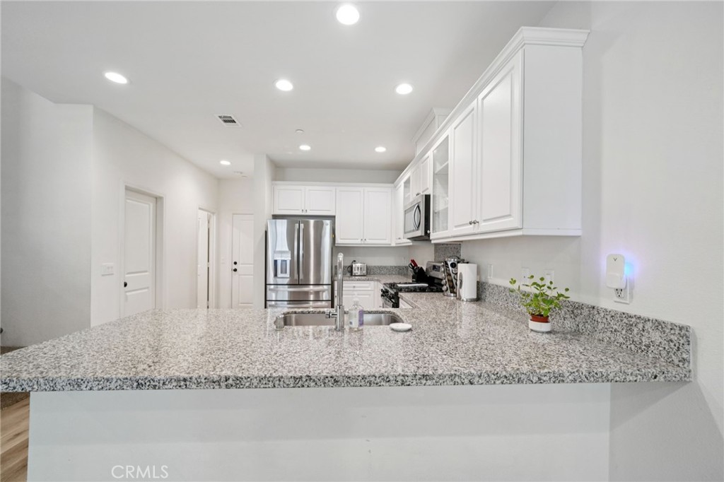 2818 E Berry Loop Privado #66, Ontario