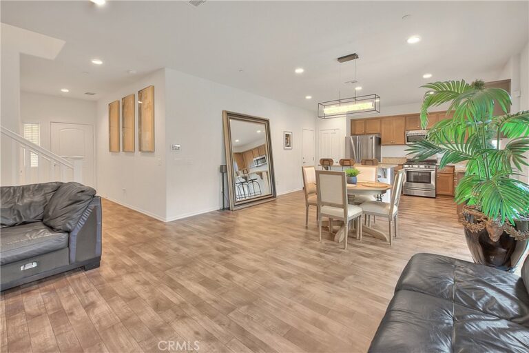 2863 E Alberta Street, Ontario