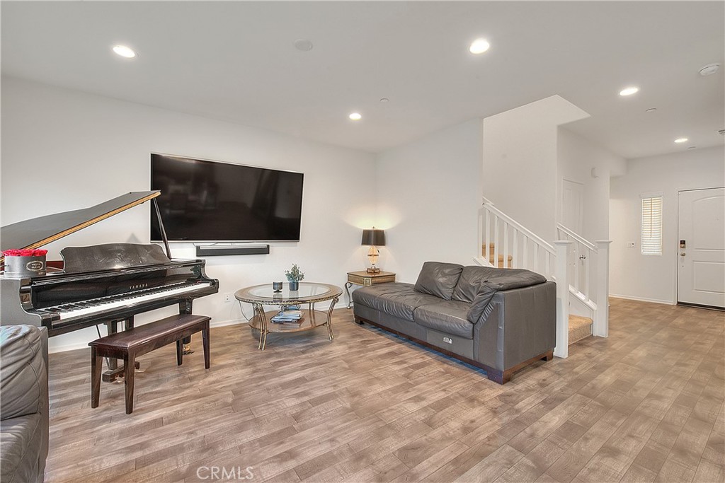 2863 E Alberta Street, Ontario