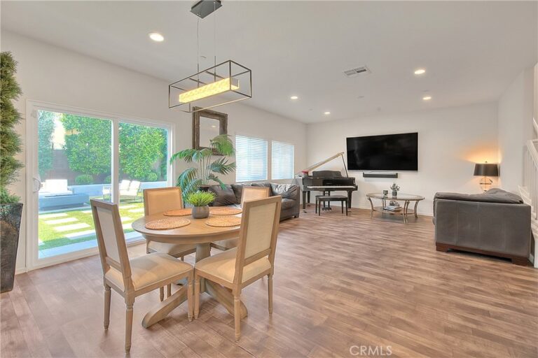 2863 E Alberta Street, Ontario