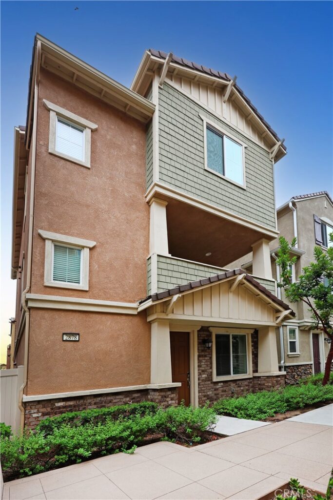 2878 Foxtail, Pomona