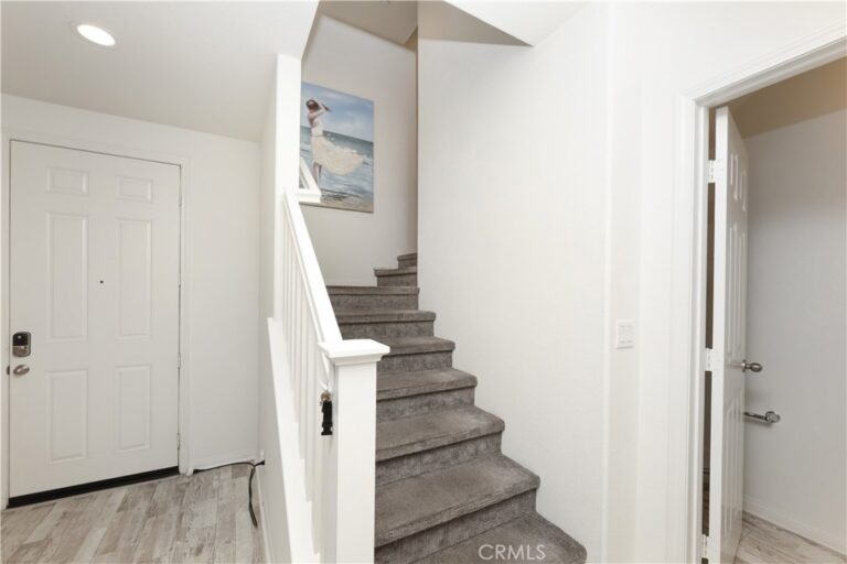 2878 Foxtail, Pomona