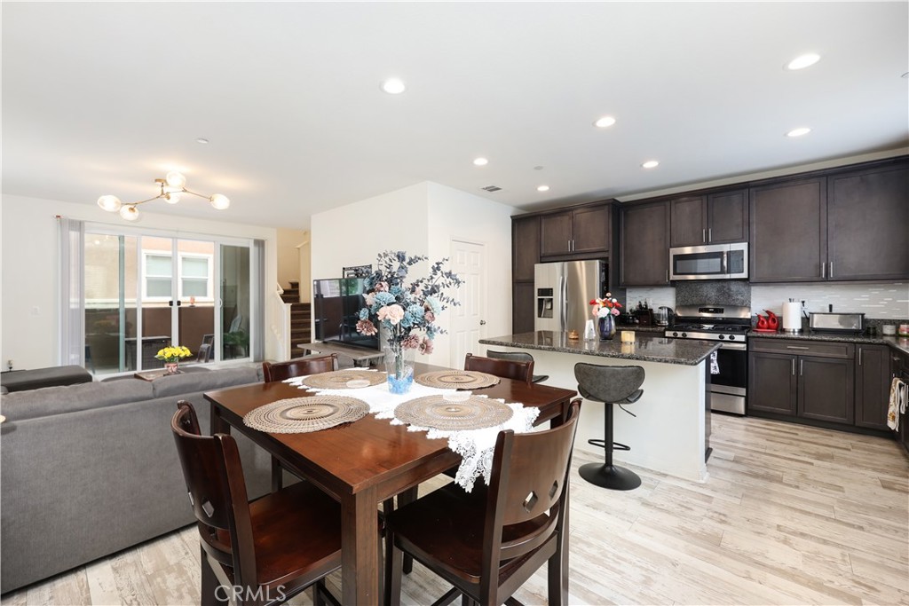 2878 Foxtail, Pomona