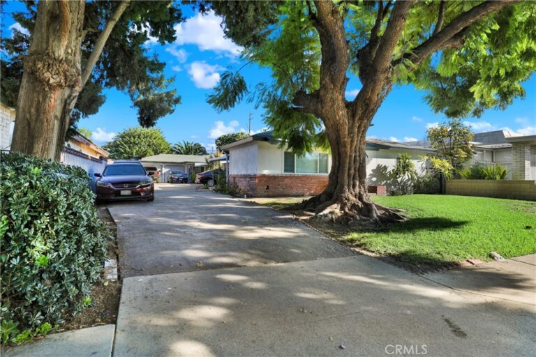 291 W Artesia, Pomona