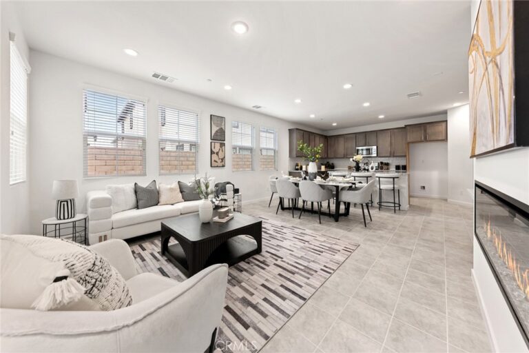 2972 E Calgary Street, Ontario