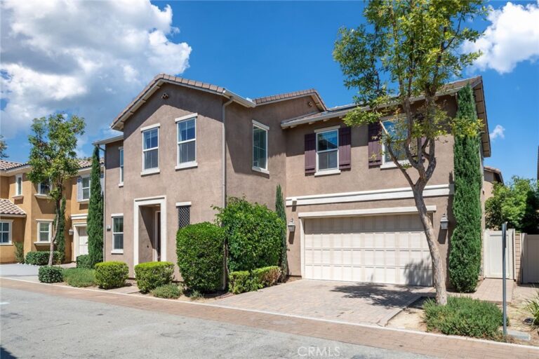 2991 E Via Corvina, Ontario