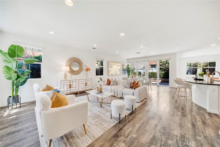 2991 E Via Corvina, Ontario