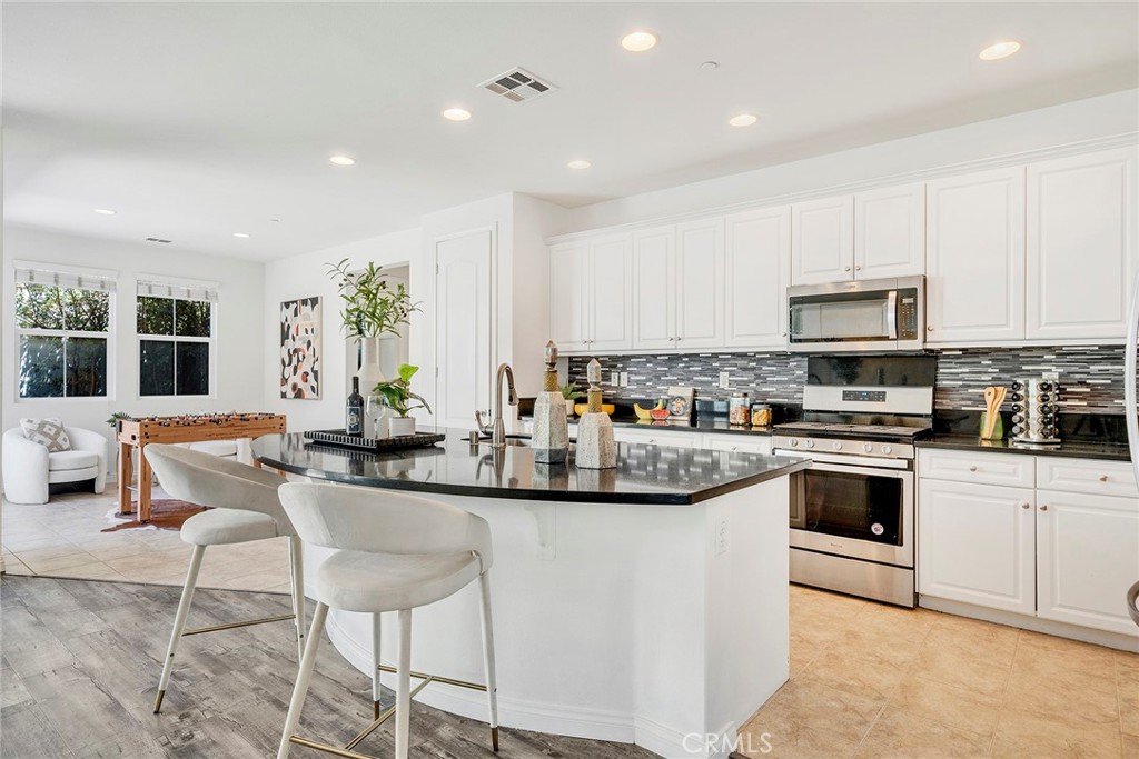 2991 E Via Corvina, Ontario