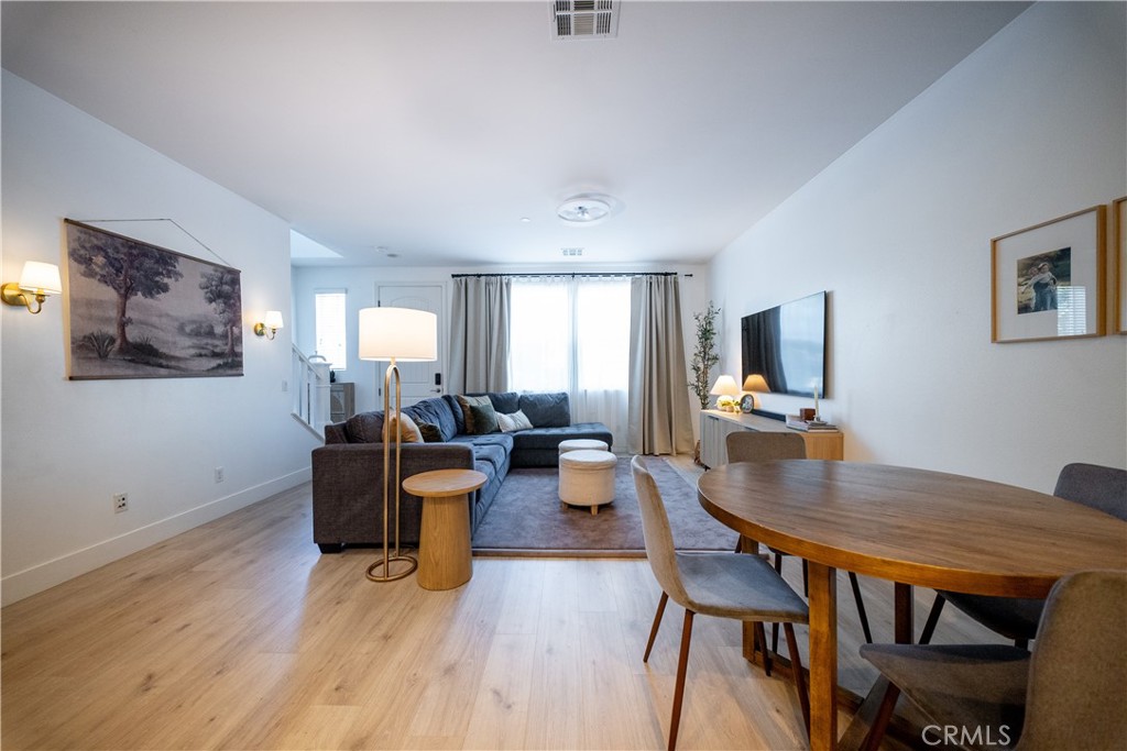3078 E Via Rosso, Ontario
