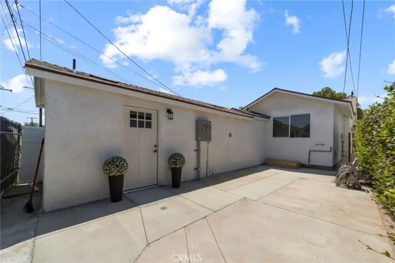 308 N Pasadena Avenue, Azusa