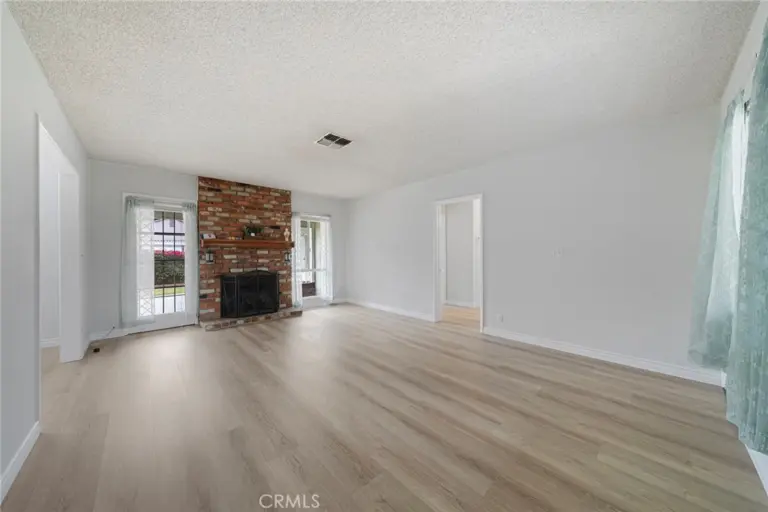 312 N Maplewood, West Covina