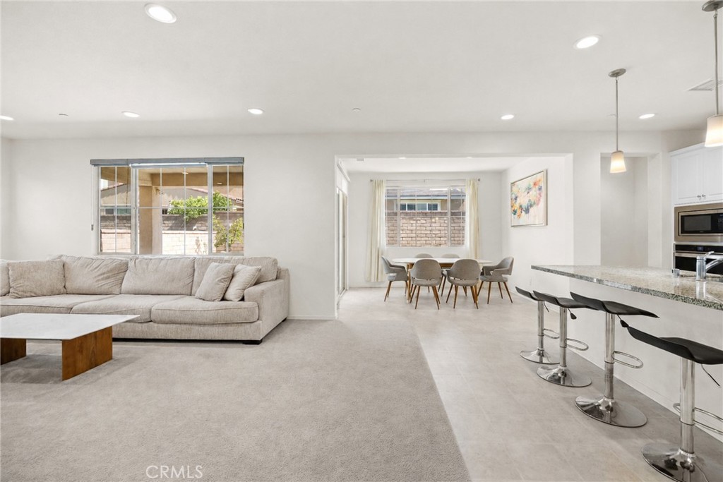 3191 E La Avenida, Ontario