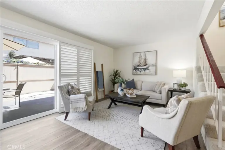 321 W Hermitage, Azusa