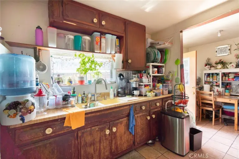 325 W Crescent Drive, Azusa