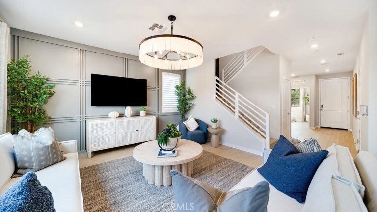 3256 Floral Paseo, Ontario