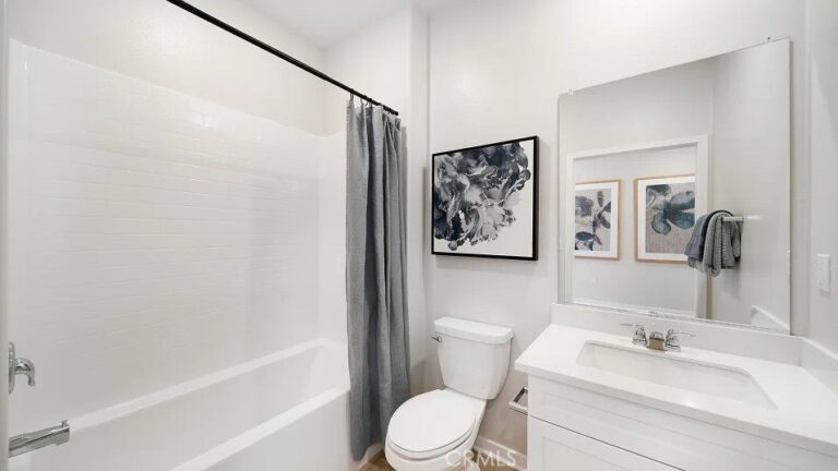 3256 Floral Paseo, Ontario
