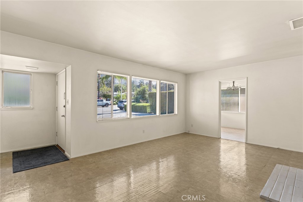 334 W Virginia, Glendora