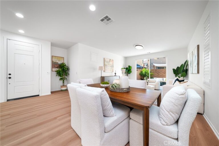 3429 E E Paraduxx Privado, Ontario