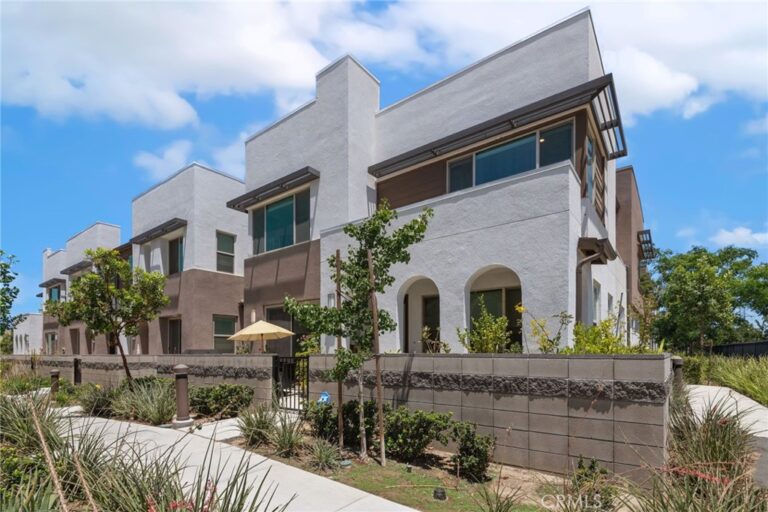 3560 E Peckham Paseo #1, Ontario