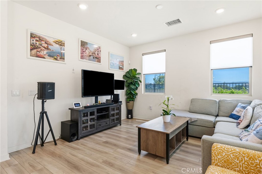 3560 E Peckham Paseo #1, Ontario