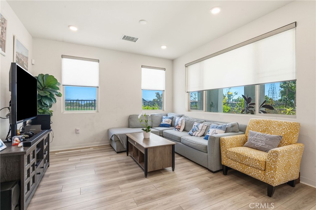 3560 E Peckham Paseo #1, Ontario
