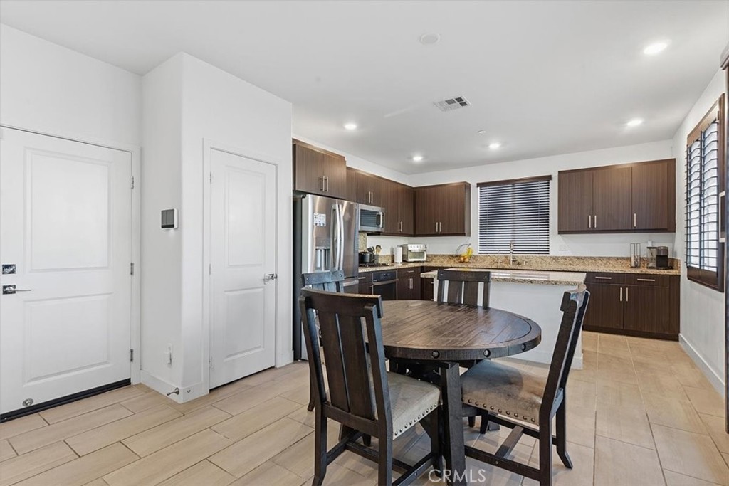 385 Cachuma Court, Rialto