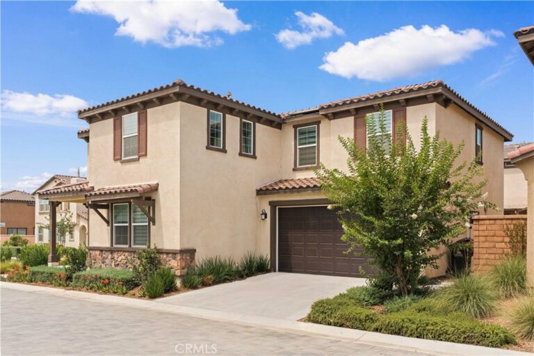 3929 E La Jolla Street, Ontario