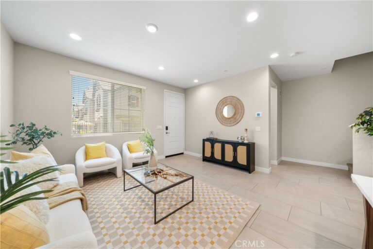 4016 E Peony Paseo unit #4, Ontario
