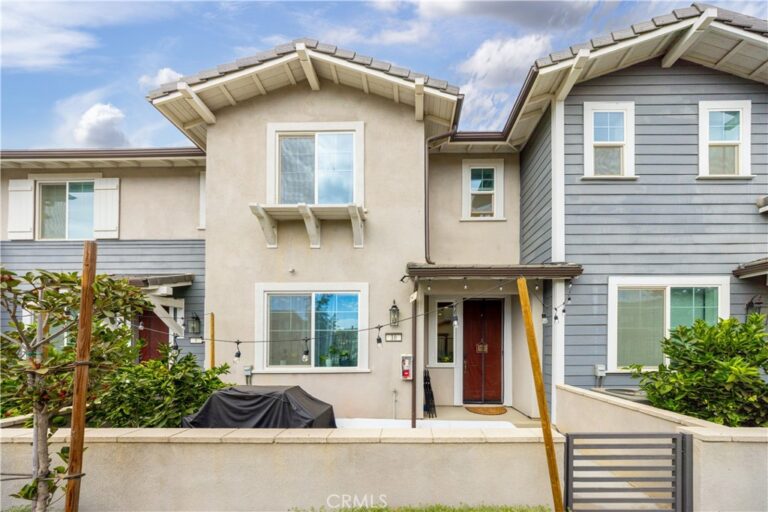 4036 E Peony Paseo #10, Ontario