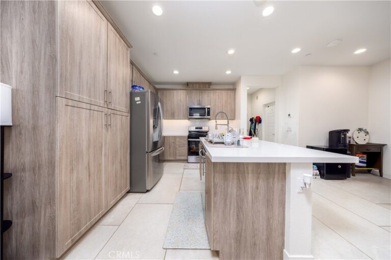 4036 E Peony Paseo #10, Ontario