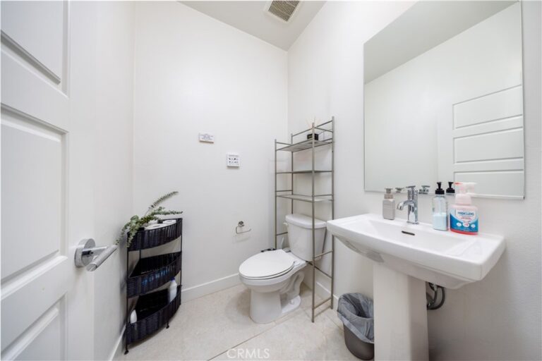 4036 E Peony Paseo #10, Ontario